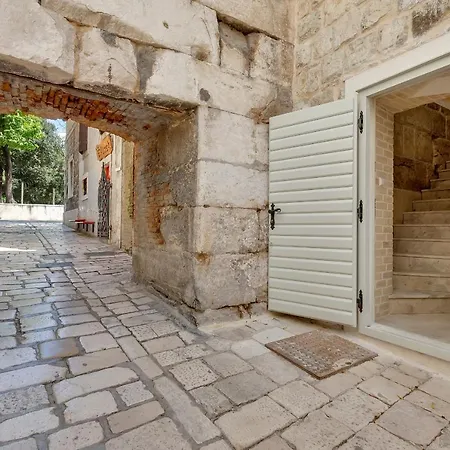 Diocletian Palace Lux Apartman Cu 2-diocletian Palace Apartment Split
